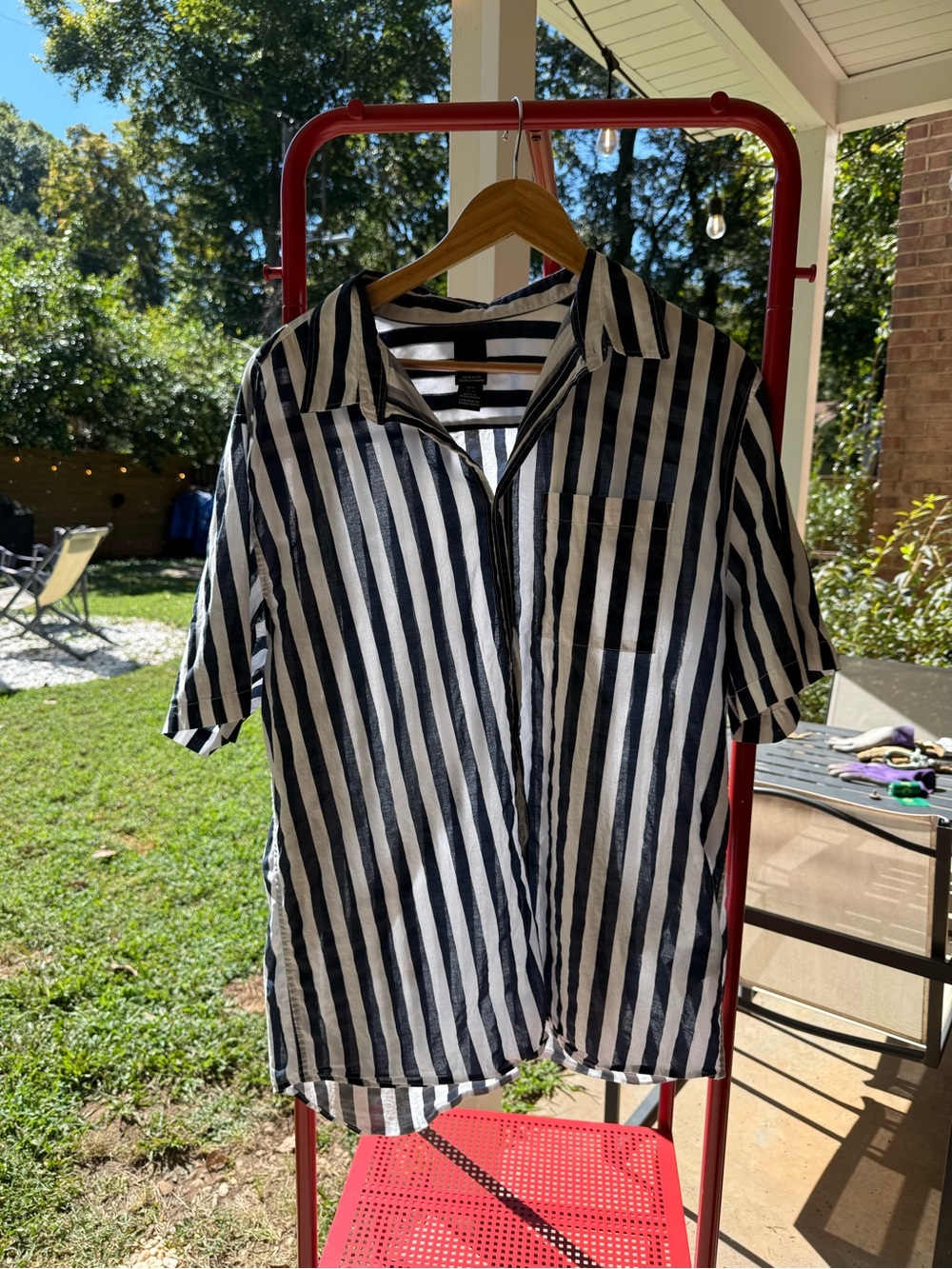 H&M Navy and White Vertical Stripe Short-Sleeve Button-Down Shirt